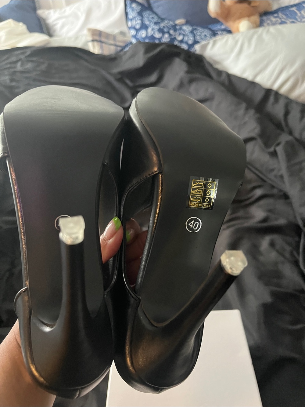 Classic Black Open-Toe Women's Heels with Cutout Detail - Picture 3 of 4